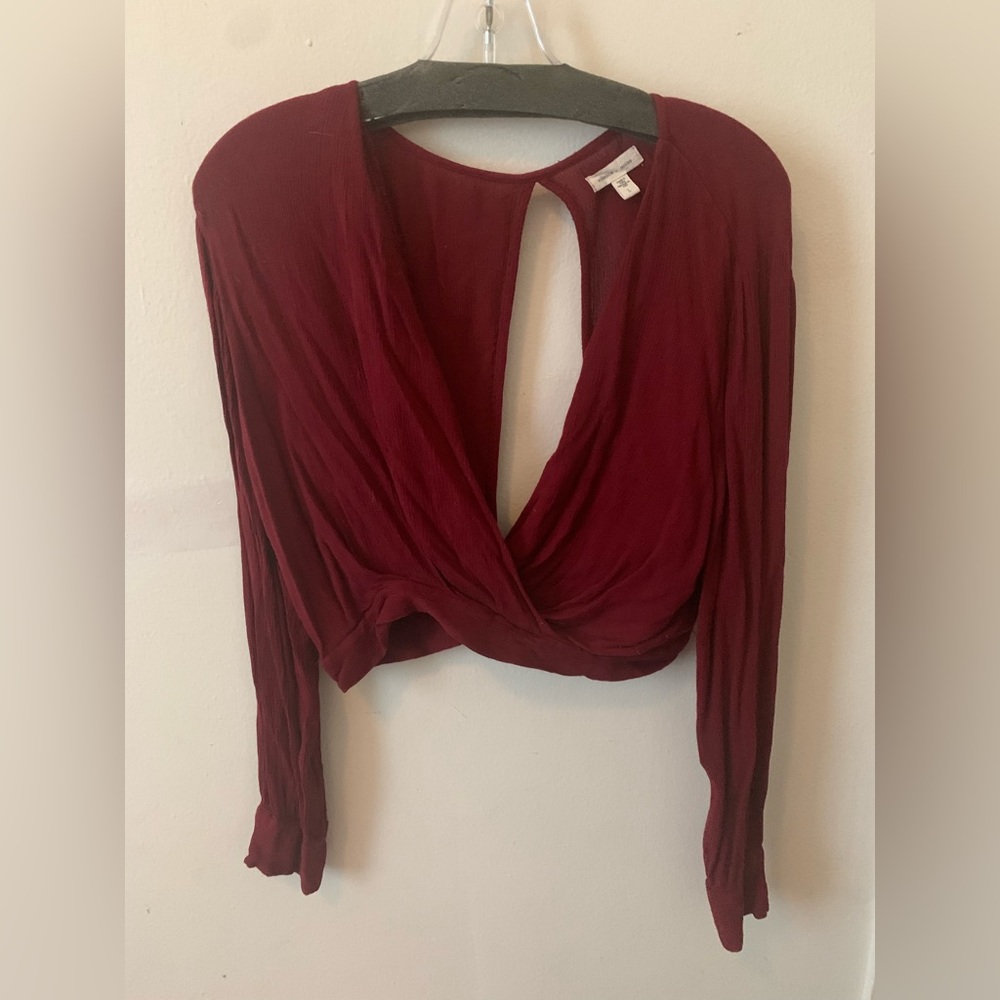 Silence and Noise Size L deep v and open back blouse